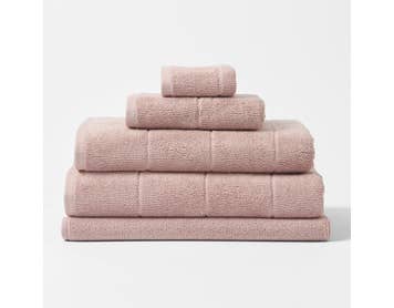 https://s3-ap-southeast-2.amazonaws.com/fusionfactory.commerceconnect.bbnt.production/pim_media/000/113/871/CH-Tasman-Towels-Misty-Rose-214526-R.jpg?1617837520