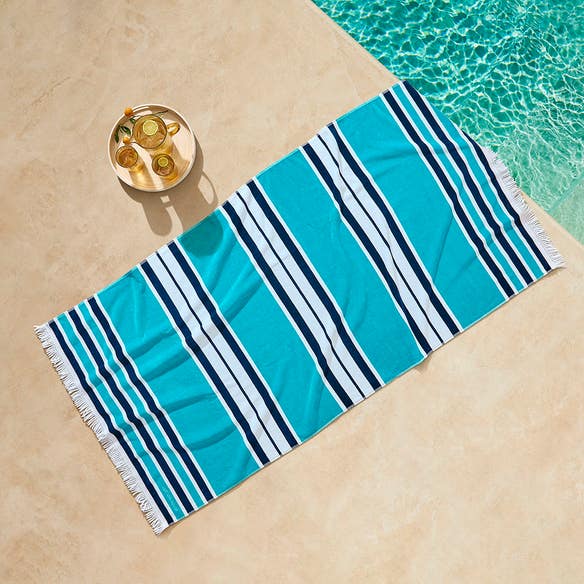 https://s3-ap-southeast-2.amazonaws.com/fusionfactory.commerceconnect.bbnt.production/pim_media/000/198/415/CH_S25-26_LS_Outdoor_Beach_Towels_Byron_17821401_SI.jpg?1753754663