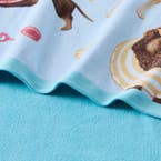 https://s3-ap-southeast-2.amazonaws.com/fusionfactory.commerceconnect.bbnt.production/pim_media/000/198/438/CH_S25-26_Outdoor_Beach_Towels_Beach_Dogs_26482701_Detail_SI.jpg?1753757237