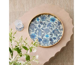 https://s3-ap-southeast-2.amazonaws.com/fusionfactory.commerceconnect.bbnt.production/pim_media/000/174/739/E-Comm_S24-25_Summer_LS_Studio_Trays_Boxes_Coasters_Juliette_Floral_Tray_Blue_White_Gold_SI.jpg?1730249546