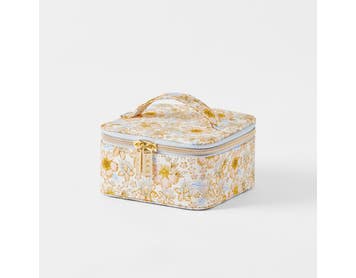 https://s3-ap-southeast-2.amazonaws.com/fusionfactory.commerceconnect.bbnt.production/pim_media/000/191/636/M_F-x-Tonic_Jewellery-Cube_Pink-Blue_22910103_SI.jpg?1742942659