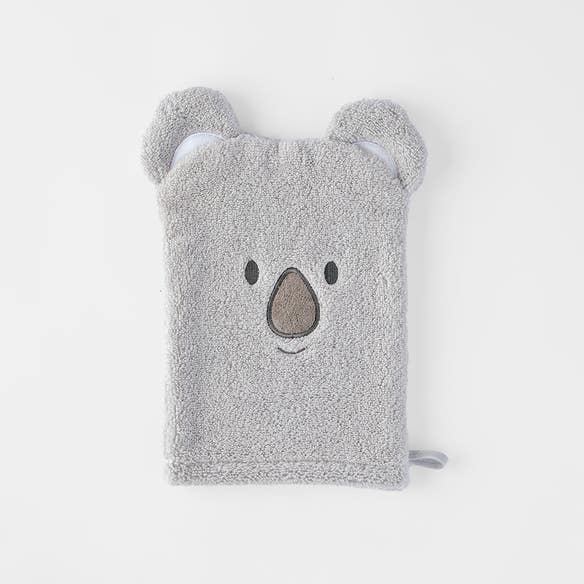 https://s3-ap-southeast-2.amazonaws.com/fusionfactory.commerceconnect.bbnt.production/pim_media/000/189/359/M_F_Bindi-Koala-Wash-Mitt_Light-Grey_26166201_SI.jpg?1739424729