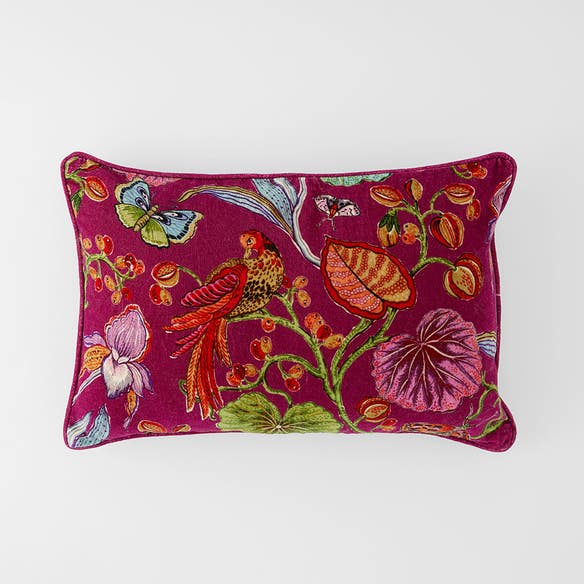 https://s3-ap-southeast-2.amazonaws.com/fusionfactory.commerceconnect.bbnt.production/pim_media/000/160/232/M_F_Fiorella-Cushion_Plum-Floral_23151101_SI.jpg?1707862735