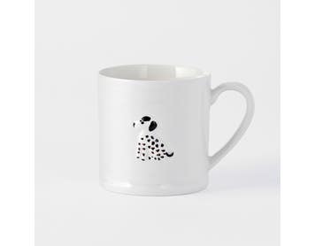https://s3-ap-southeast-2.amazonaws.com/fusionfactory.commerceconnect.bbnt.production/pim_media/000/191/280/M_F_Freckles-Dog-Embossed-Mug_Black-White_26180001_SI.jpg?1742535748