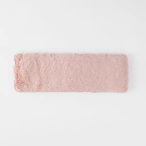 https://s3-ap-southeast-2.amazonaws.com/fusionfactory.commerceconnect.bbnt.production/pim_media/000/189/354/M_F_Fur-Heat-Pack_Blush_26078301_SI.jpg?1739424566