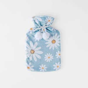 https://s3-ap-southeast-2.amazonaws.com/fusionfactory.commerceconnect.bbnt.production/pim_media/000/189/346/M_F_Hot-Water-Bottle-Marguerite_Sky-Blue_26077601_SI.jpg?1739424157
