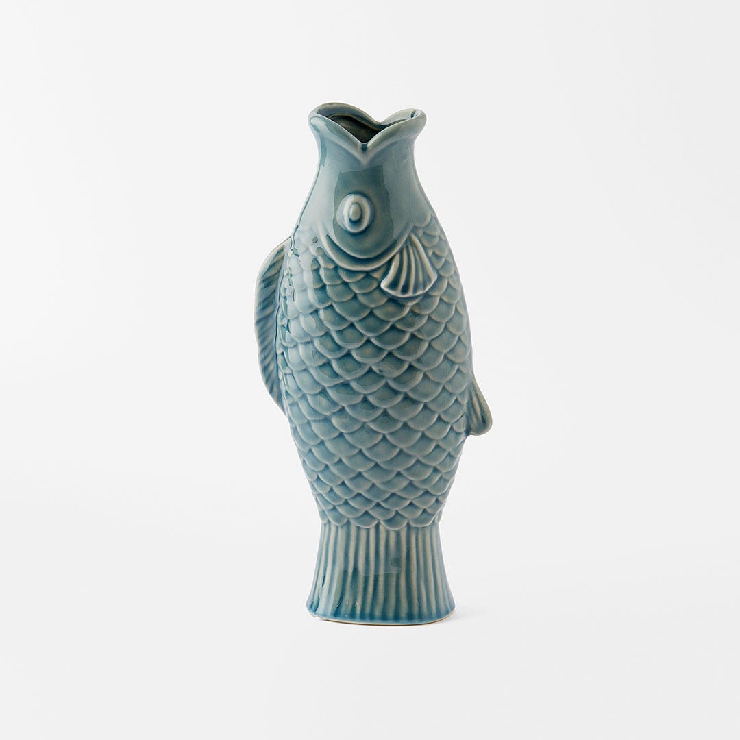 https://s3-ap-southeast-2.amazonaws.com/fusionfactory.commerceconnect.bbnt.production/pim_media/000/165/665/M_F_Koi-Fish-Vase-Tall_Pale-Blue_23366101_SI.jpg?1720052270