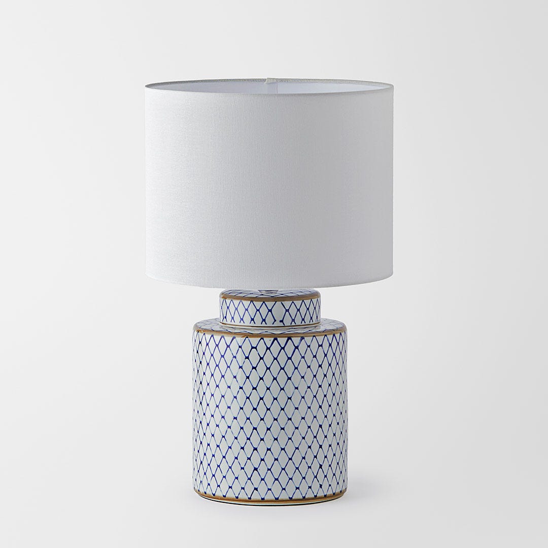 https://s3-ap-southeast-2.amazonaws.com/fusionfactory.commerceconnect.bbnt.production/pim_media/000/171/914/M_F_Leila-Table-Lamp_Blue-White_25943301_SI.jpg?1728365910