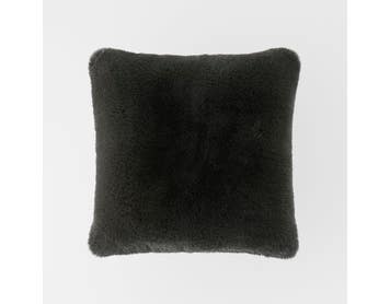 https://s3-ap-southeast-2.amazonaws.com/fusionfactory.commerceconnect.bbnt.production/pim_media/000/190/484/M_F_Luxury-Faux-Fur-Cushion_Coal_21361811_SI.jpg?1741132386