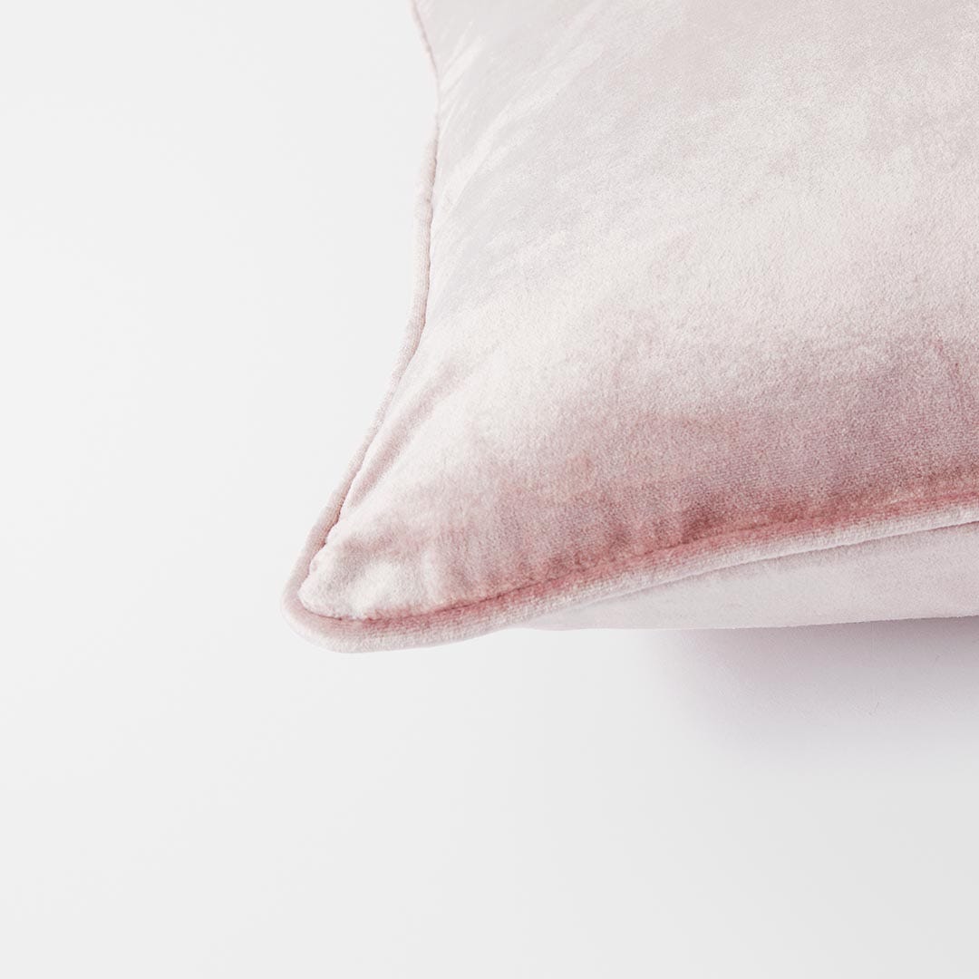 https://s3-ap-southeast-2.amazonaws.com/fusionfactory.commerceconnect.bbnt.production/pim_media/000/149/457/M_F_Margot_Velvet_Cushion_Dusty_Rose_18901720_Detail_SI.jpg?1685337624