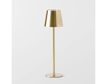 https://s3-ap-southeast-2.amazonaws.com/fusionfactory.commerceconnect.bbnt.production/pim_media/000/179/457/M_F_Ramona-LED-Table-Lamp_Gold_23413804_SI.jpg?1733378584