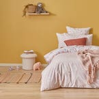 https://s3-ap-southeast-2.amazonaws.com/fusionfactory.commerceconnect.bbnt.production/pim_media/000/167/309/M_F_S24-25_Bedlinen_BOP_Marguerite_Pink_SQC.jpg?1723098702