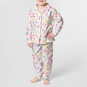 https://s3-ap-southeast-2.amazonaws.com/fusionfactory.commerceconnect.bbnt.production/pim_media/000/190/351/M_F_S24-25_Fairy-Party_Kids_Pyjama_Pant_Set_26097001_Front_SI.jpg?1740970721