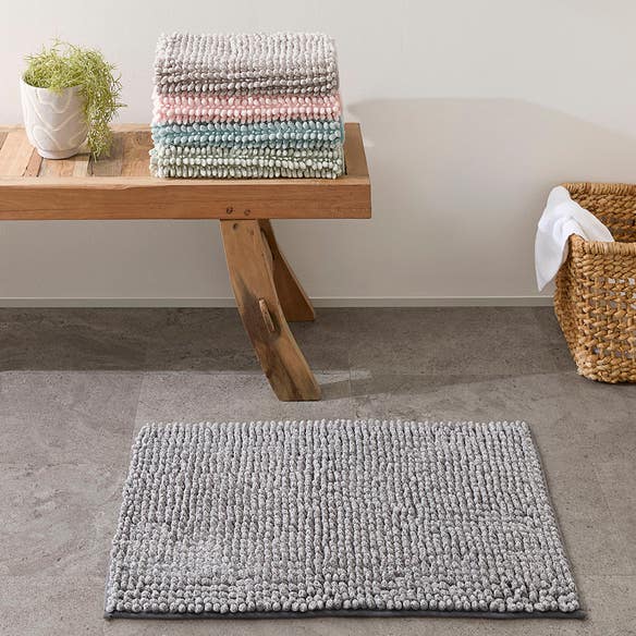 https://s3-ap-southeast-2.amazonaws.com/fusionfactory.commerceconnect.bbnt.production/pim_media/000/174/131/M_F_S24-25_Summer_LS_Studio_Bathmats-Bobble_Melange_BM_Charcoal.jpg?1729811993