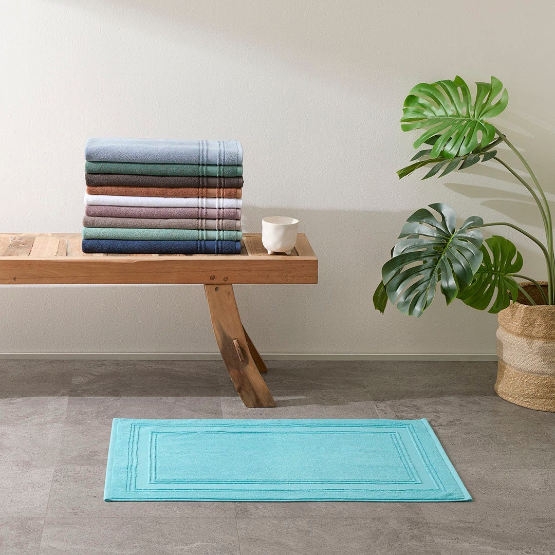 https://s3-ap-southeast-2.amazonaws.com/fusionfactory.commerceconnect.bbnt.production/pim_media/000/174/413/M_F_S24-25_Summer_LS_Studio_Bathmats-Indulgence_BM-Turquoise_SI.jpg?1730097312