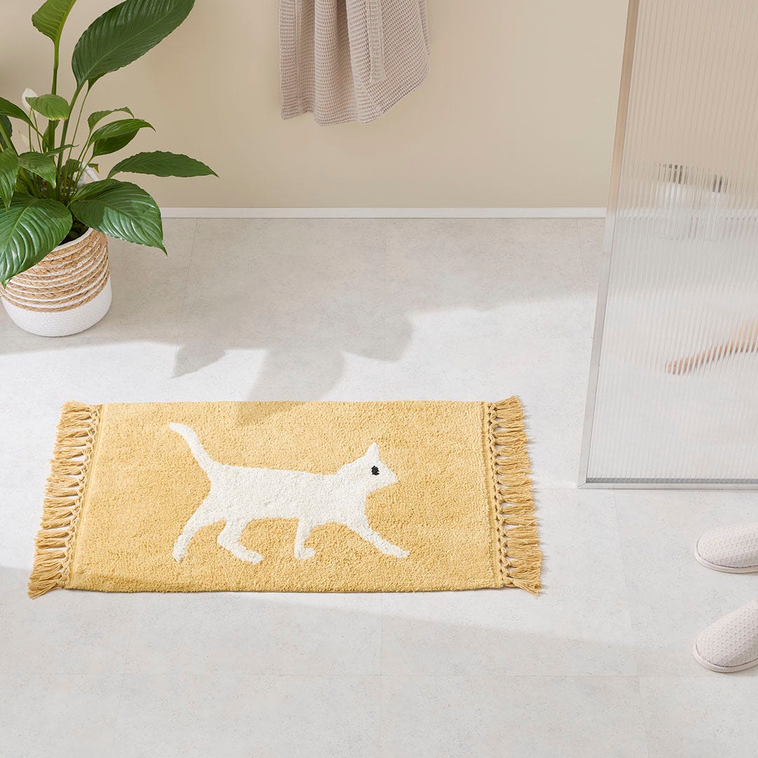 https://s3-ap-southeast-2.amazonaws.com/fusionfactory.commerceconnect.bbnt.production/pim_media/000/174/529/M_F_S24-25_Summer_LS_Studio_Bathmats-Milo_Cat_BM_SI.jpg?1730152246