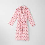https://s3-ap-southeast-2.amazonaws.com/fusionfactory.commerceconnect.bbnt.production/pim_media/000/199/123/M_F_S25-26_Cherry-Bow-Printed-Plush-Robe_Cherry_26485601_SI.jpg?1754531986