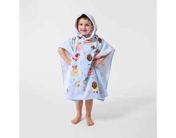 https://s3-ap-southeast-2.amazonaws.com/fusionfactory.commerceconnect.bbnt.production/pim_media/000/198/548/M_F_S25-26_Ecom_Outdoor_Kids_Hooded_Towel_Beach_Dogs_SI.jpg?1753857975