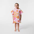 https://s3-ap-southeast-2.amazonaws.com/fusionfactory.commerceconnect.bbnt.production/pim_media/000/198/544/M_F_S25-26_Ecom_Outdoor_Kids_Hooded_Towel_Callie_SI.jpg?1753857773