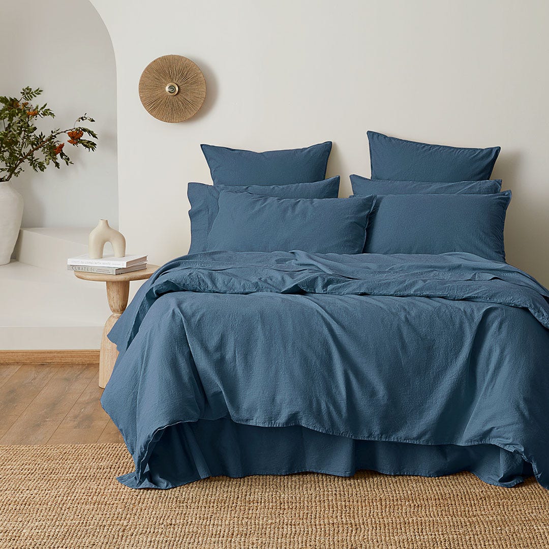 https://s3-ap-southeast-2.amazonaws.com/fusionfactory.commerceconnect.bbnt.production/pim_media/000/157/971/M_F_W24_Bedlinen_BOP_Olsen_Slate-Blue_QQC_SI.jpg?1704242139