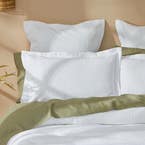 https://s3-ap-southeast-2.amazonaws.com/fusionfactory.commerceconnect.bbnt.production/pim_media/000/161/256/M_F_W24_Bedlinen_BOP_Syracuse_Pillow_SI.jpg?1709162989