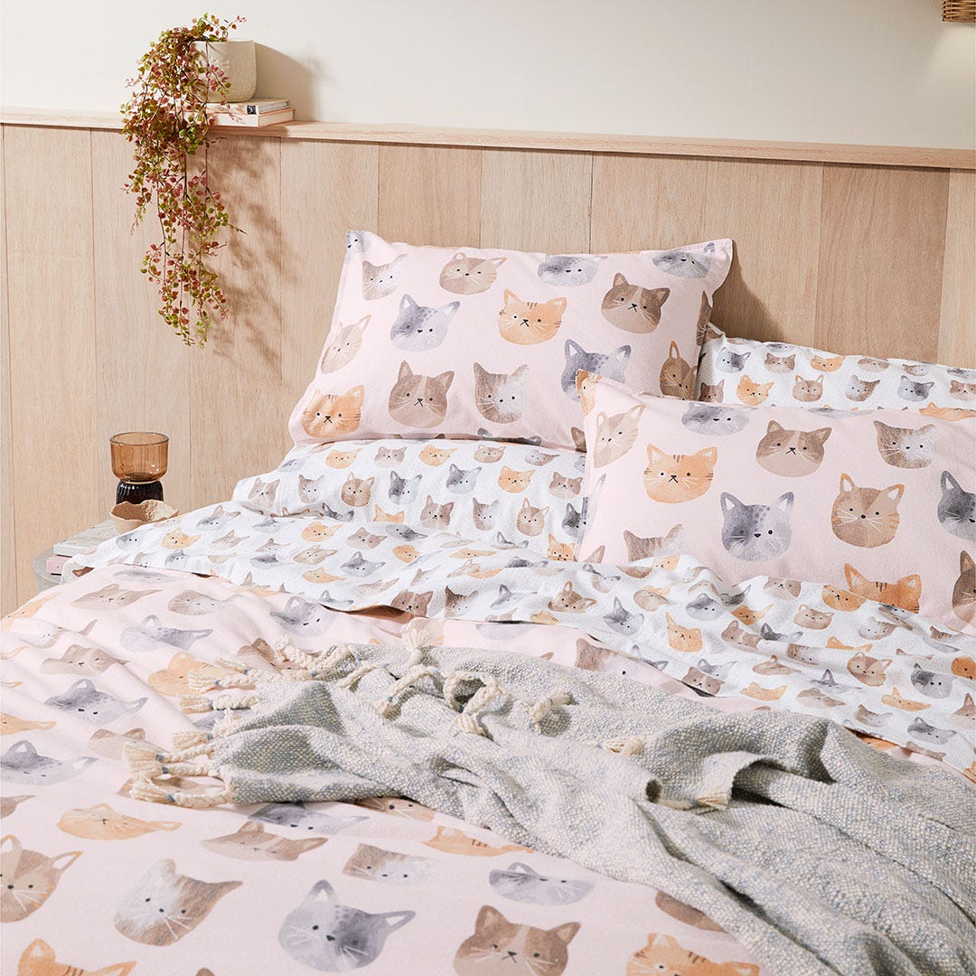 https://s3-ap-southeast-2.amazonaws.com/fusionfactory.commerceconnect.bbnt.production/pim_media/000/157/100/M_F_W24_Bedlinen_Flanelette_BOP_Nala_QQC_Marketing_2_SI.jpg?1702355826