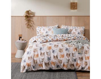 https://s3-ap-southeast-2.amazonaws.com/fusionfactory.commerceconnect.bbnt.production/pim_media/000/157/097/M_F_W24_Bedlinen_Flannelette_BOP_Nala_QQC_Hero_SI.jpg?1702355794