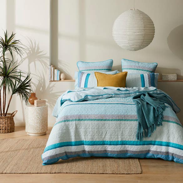 https://s3-ap-southeast-2.amazonaws.com/fusionfactory.commerceconnect.bbnt.production/pim_media/000/158/335/M_F_W24_Bedlinen_Tieppo_BOP_QQC_SI.jpg?1705029104