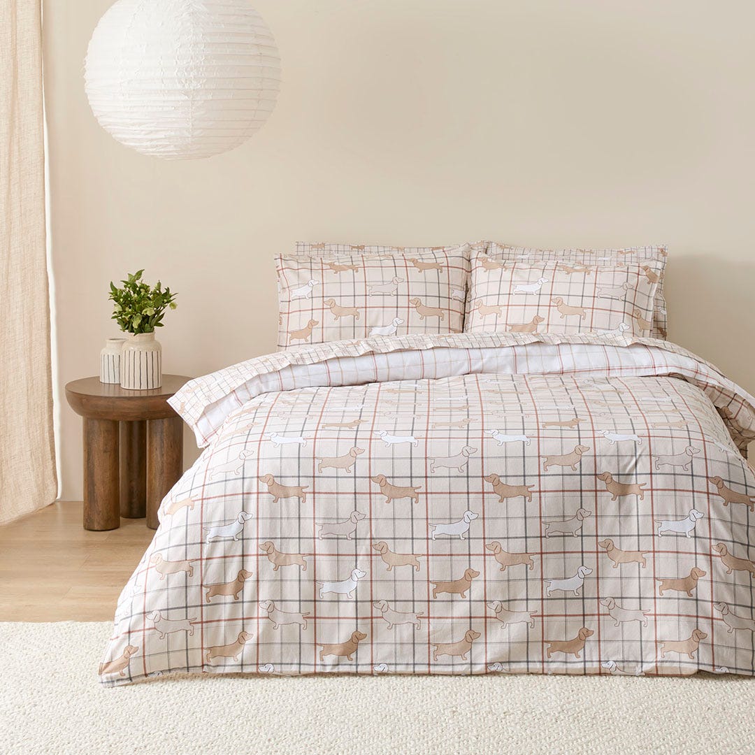 https://s3-ap-southeast-2.amazonaws.com/fusionfactory.commerceconnect.bbnt.production/pim_media/000/187/460/M_F_W25_Bedlinen_BOP_Flannelette_Charlie-Neutral_QQC_V2_SI.jpg?1737090444