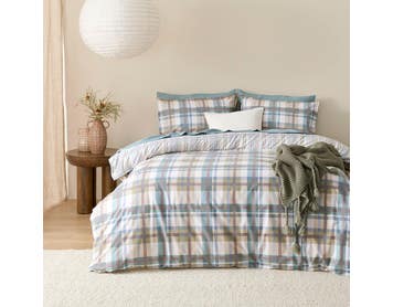 https://s3-ap-southeast-2.amazonaws.com/fusionfactory.commerceconnect.bbnt.production/pim_media/000/188/317/M_F_W25_Bedlinen_BOP_Flannelette_Hebden_QQC_SI.jpg?1737596244