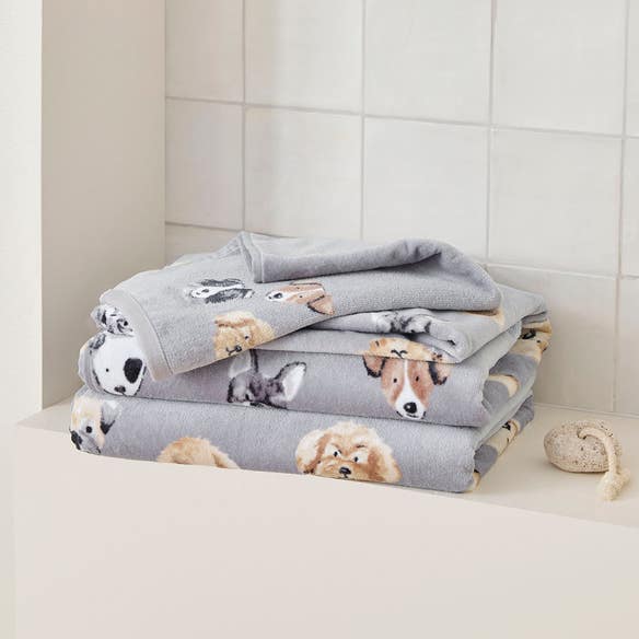 https://s3-ap-southeast-2.amazonaws.com/fusionfactory.commerceconnect.bbnt.production/pim_media/000/192/416/M_F_W25_LS_Studio_Winter_Essentials_Novelty-SHOT-29-Buddy_Towel_Stack-5430_SI.jpg?1743484049