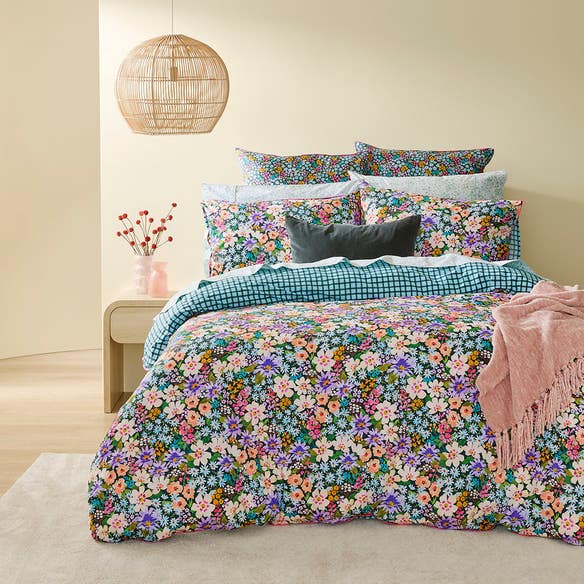 Cleo Quilt Cover - Multi