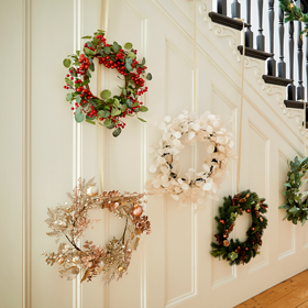 Wreaths, Garlands & Sprays Wreaths, Garlands & Sprays