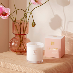 SCENTED CANDLES & DIFFUSERS